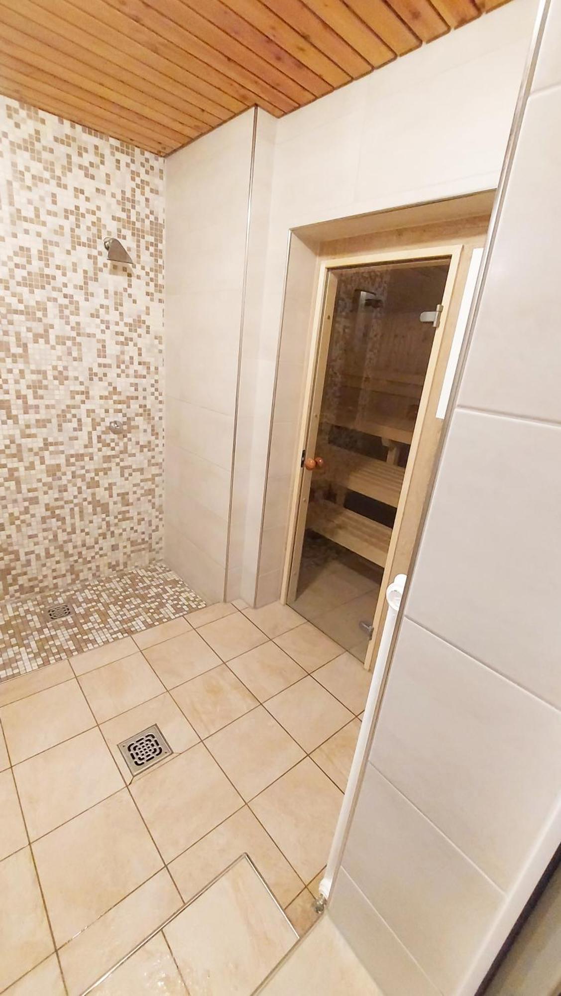 Berg-Juwel Hallenbad Mit Sauna Apartment Missen Wilhams Bagian luar foto