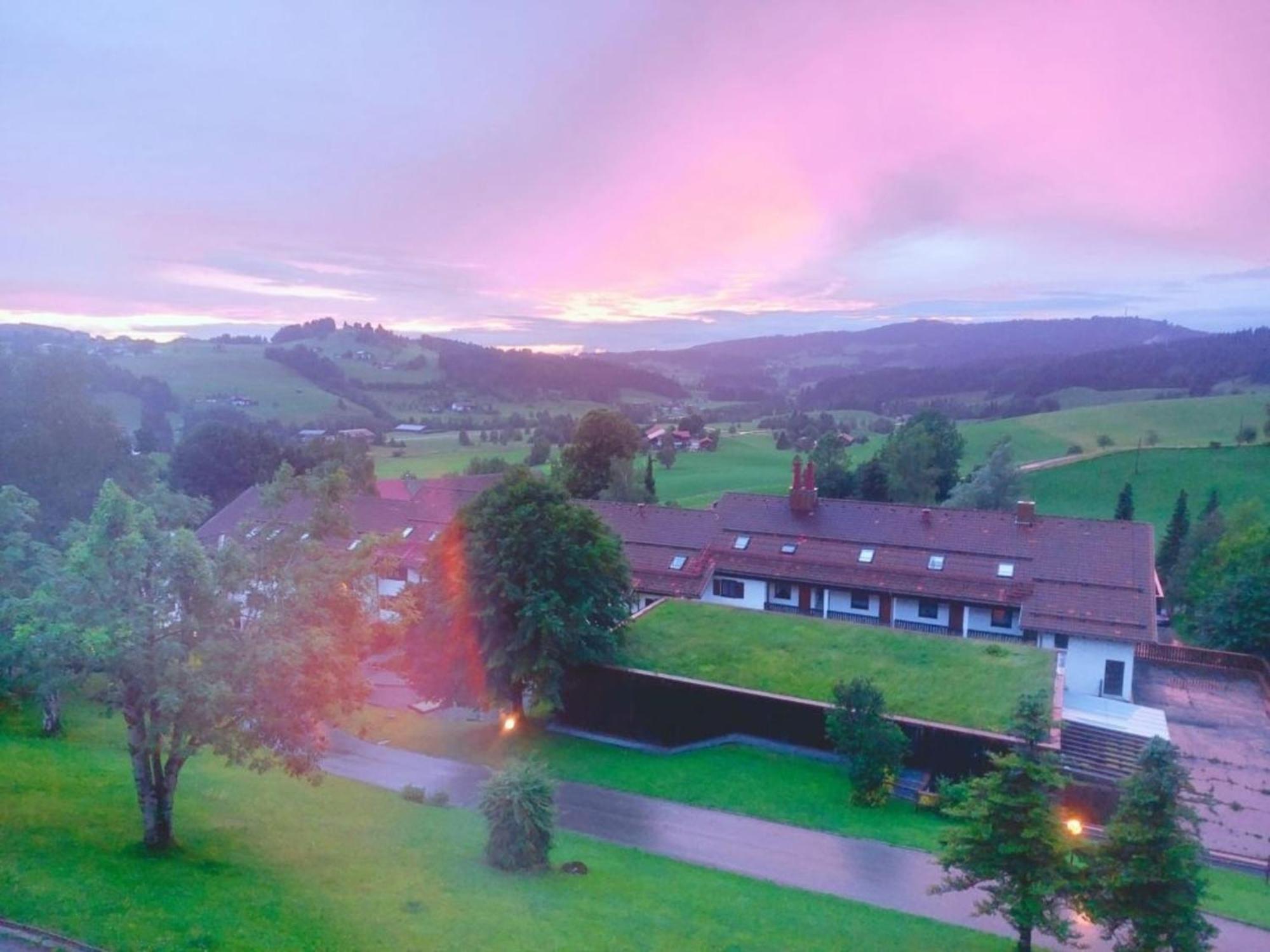 Berg-Juwel Hallenbad Mit Sauna Apartment Missen Wilhams Bagian luar foto
